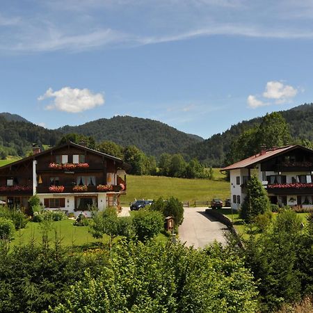 Gaestehaeuser Schwemmbauer Reit im Winkl Kültér fotó